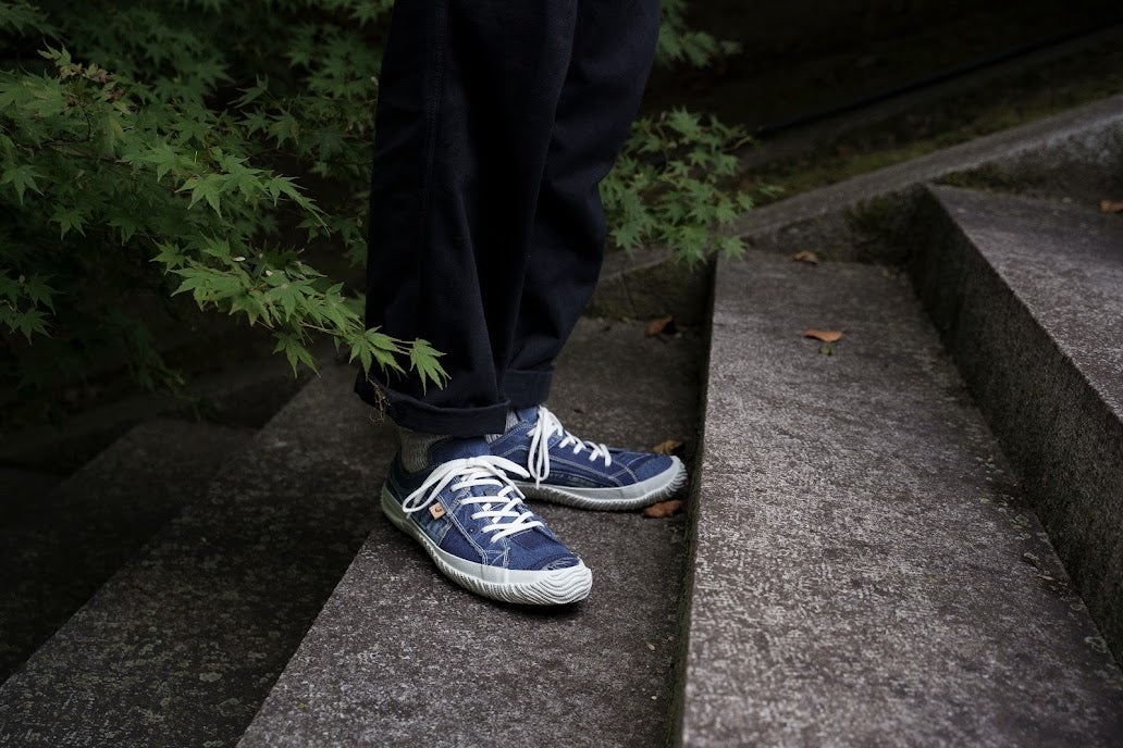 57h shoes - LOW <SPINGLE MOVE>